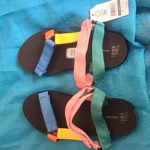 NWT..TIME &TRU multi color sandals 9W